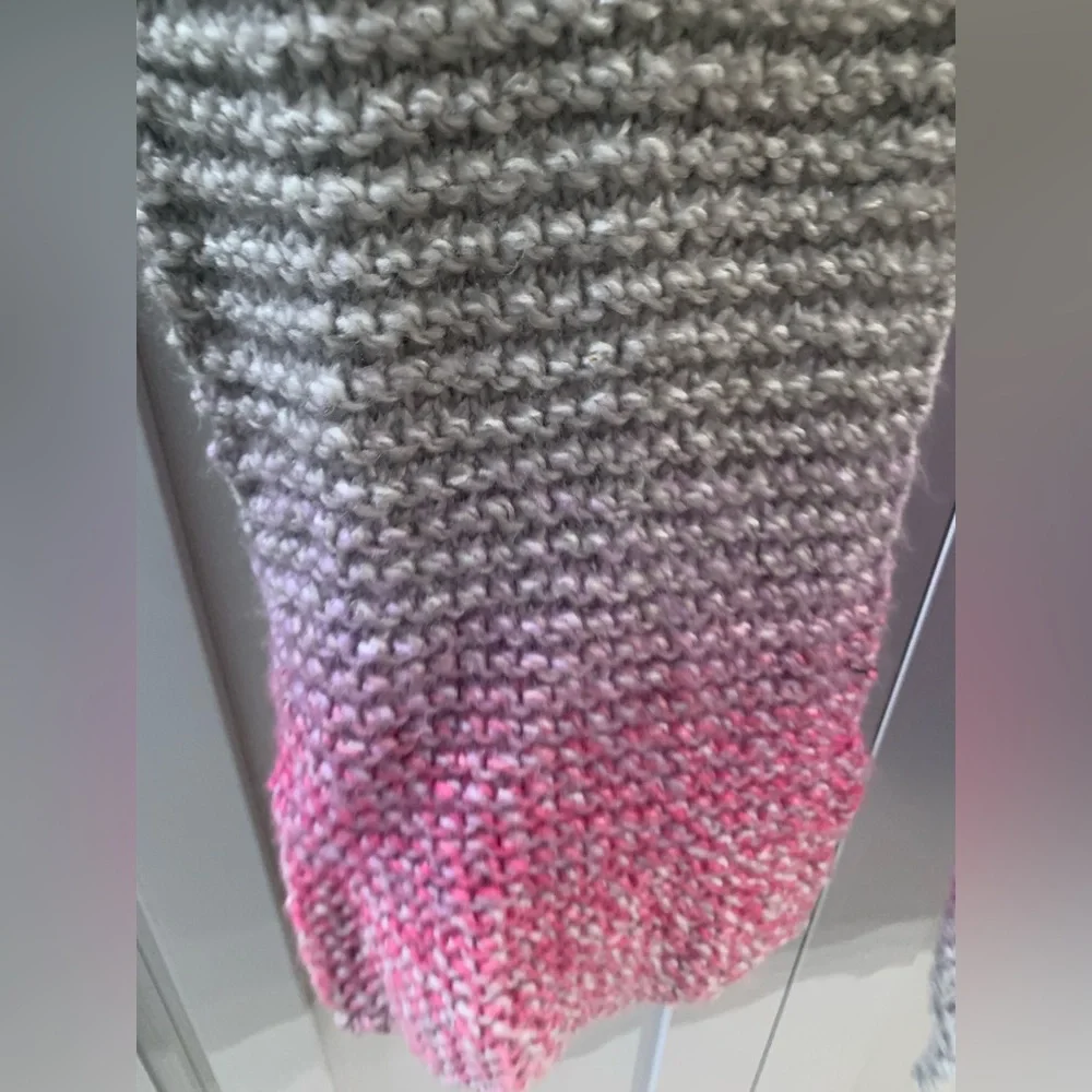 Chunky Hand Knitted Pink and‎ Gray Scarf